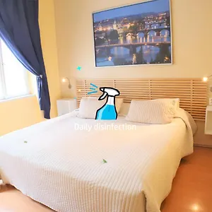 Отель Lounge Crown ***